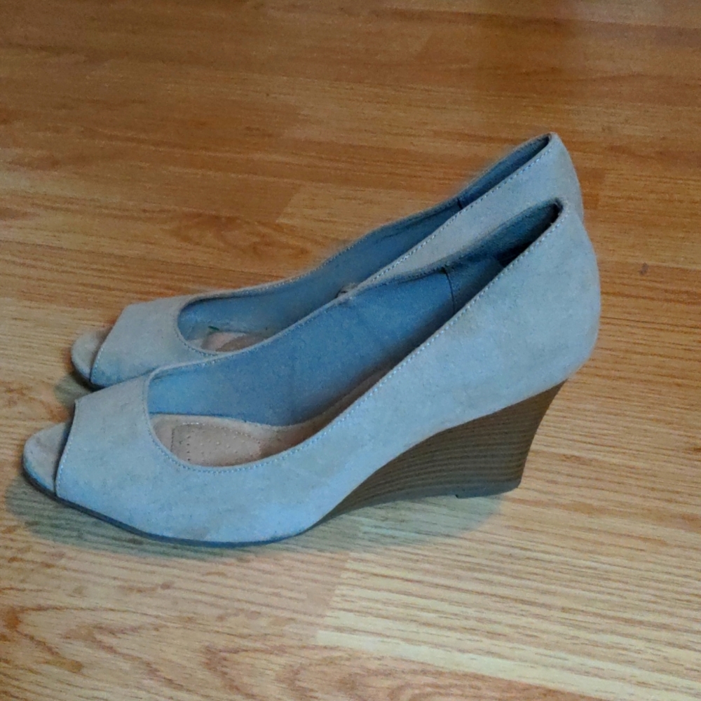 Dexflex size 8.5 heels